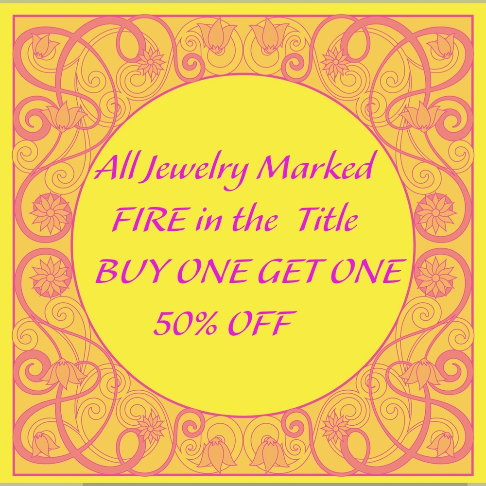 Elegant Gold and Pink Women's Necklace